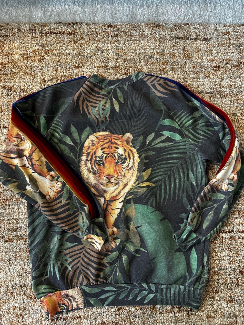 Rare Aviator Nation Green Tiger Leaf Jungle Print Top - Picture 4 of 4